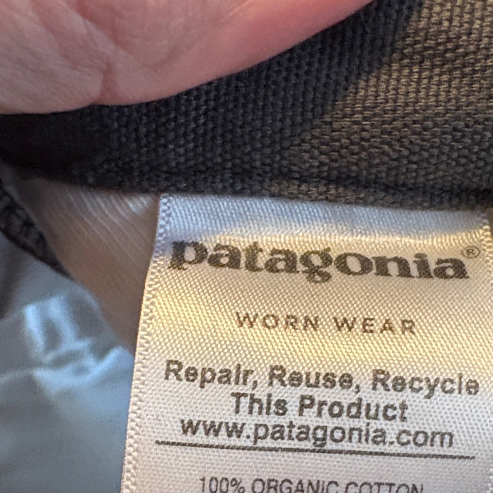 Patagonia Men's Gray Chinos - Picture 13 of 13